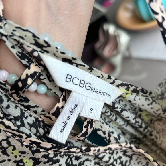 BCBG Strappy Summer Dress - Picture 3 of 5